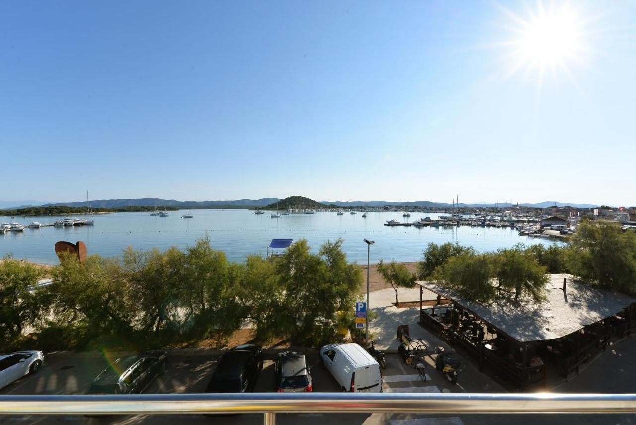 Apartman Rasip, Murter Exterior foto